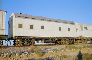 5.1979,Port Augusta - EA372 employees van + part R35 with hut S40