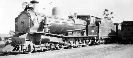 22.10.1938 Terowi - T241 on west bound ewast-west express